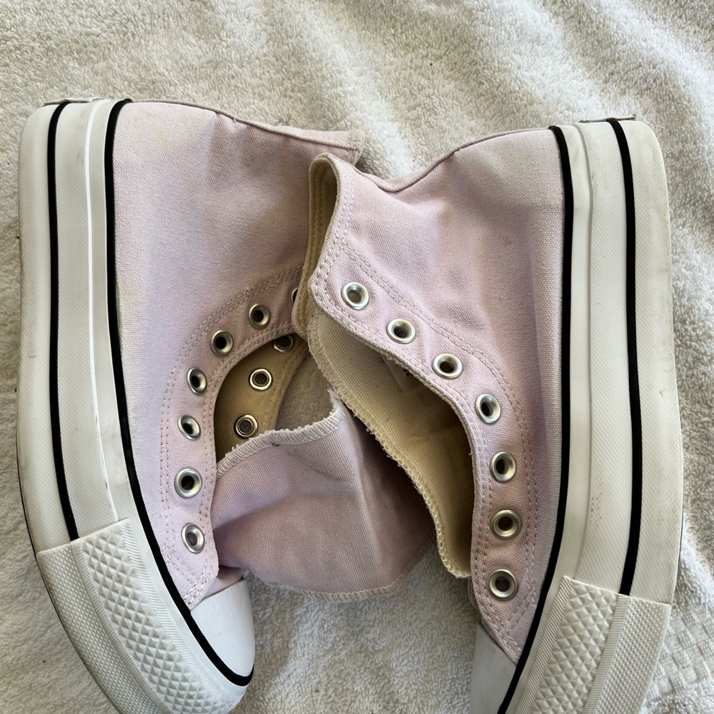 Converse Women's Light Pink Platform Sneakers - Picture 2 of 5